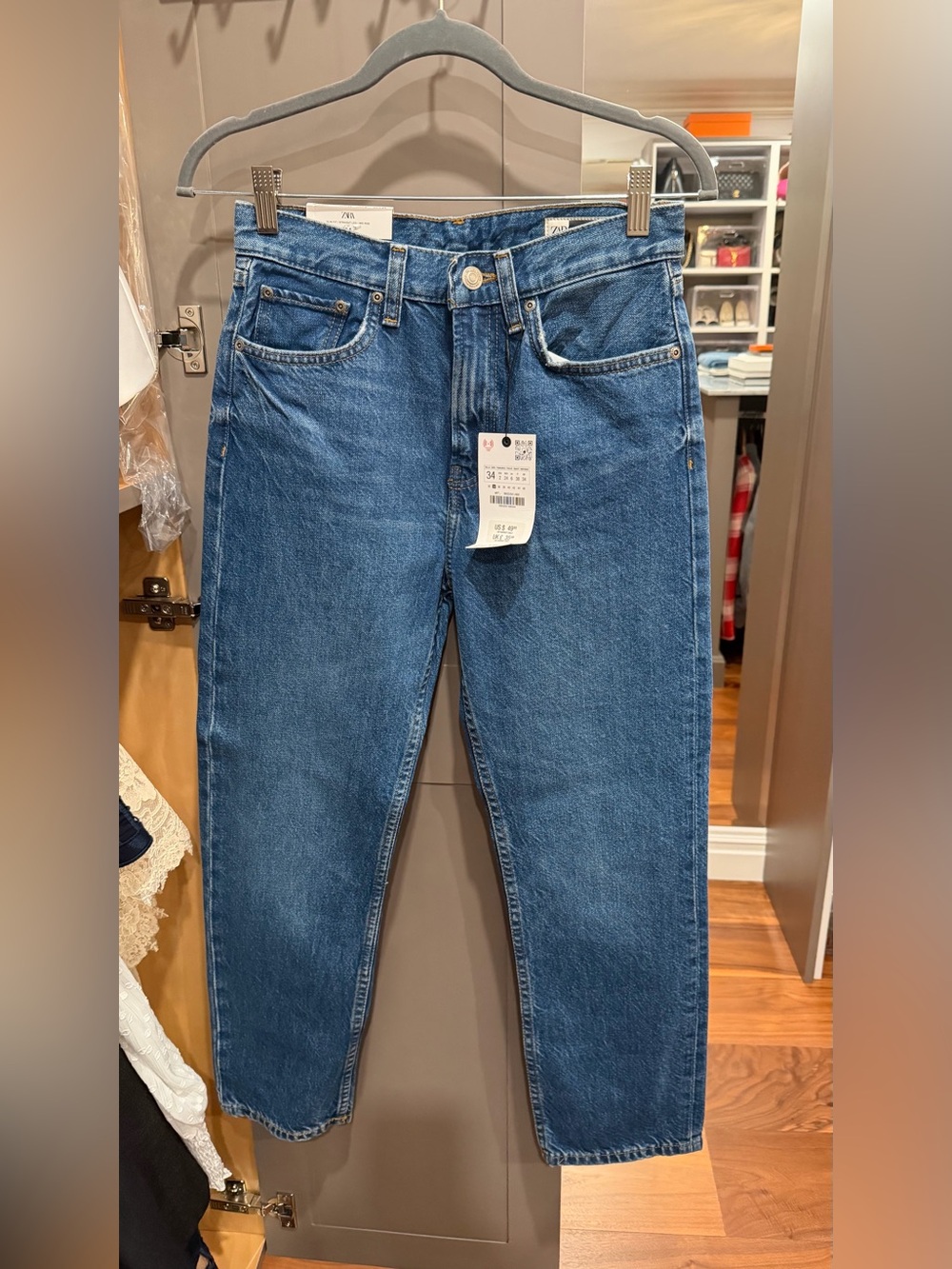 Zara Men Slim Straight Jeans in Mid Blue Wash